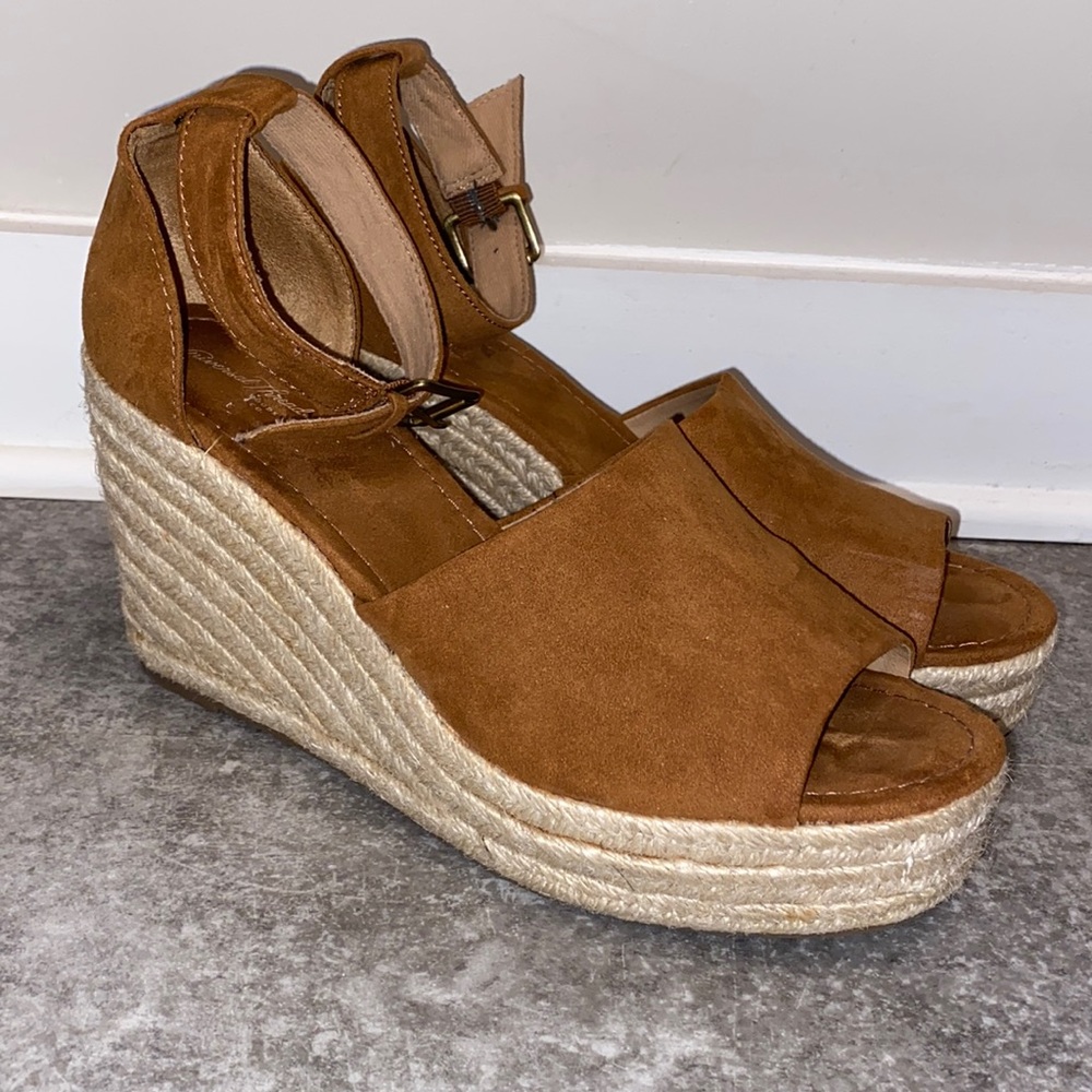 Tan espadrilles